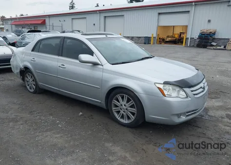 2007 Toyota Avalon Limited z USA, uszkodzony, nr VIN 4T1BK36B97U179277